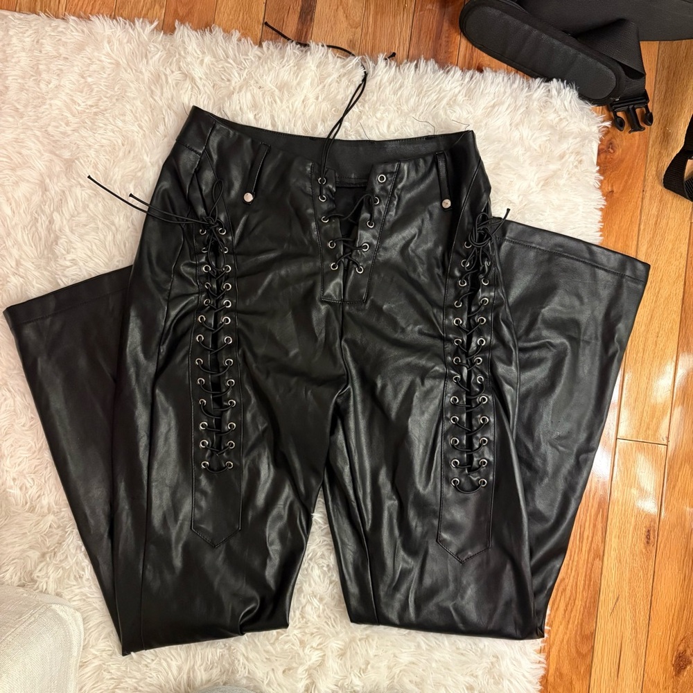 Black Lace-Up Cropped Pants